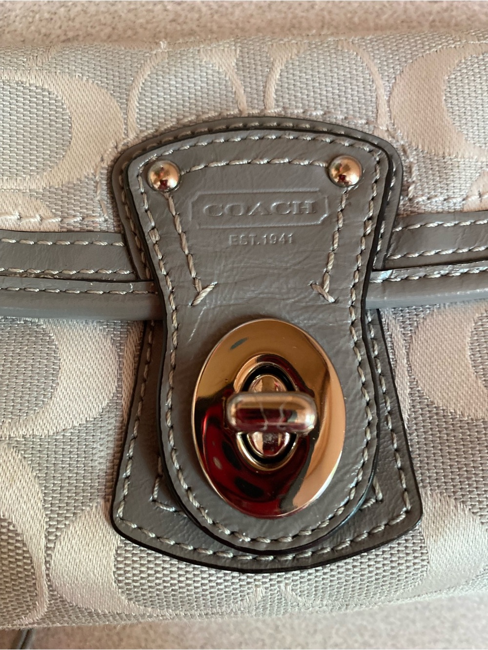 Coach Vintage Y2K Legacy Signature Optic Turnlock Flap Wristlet - Picture 6 of 16